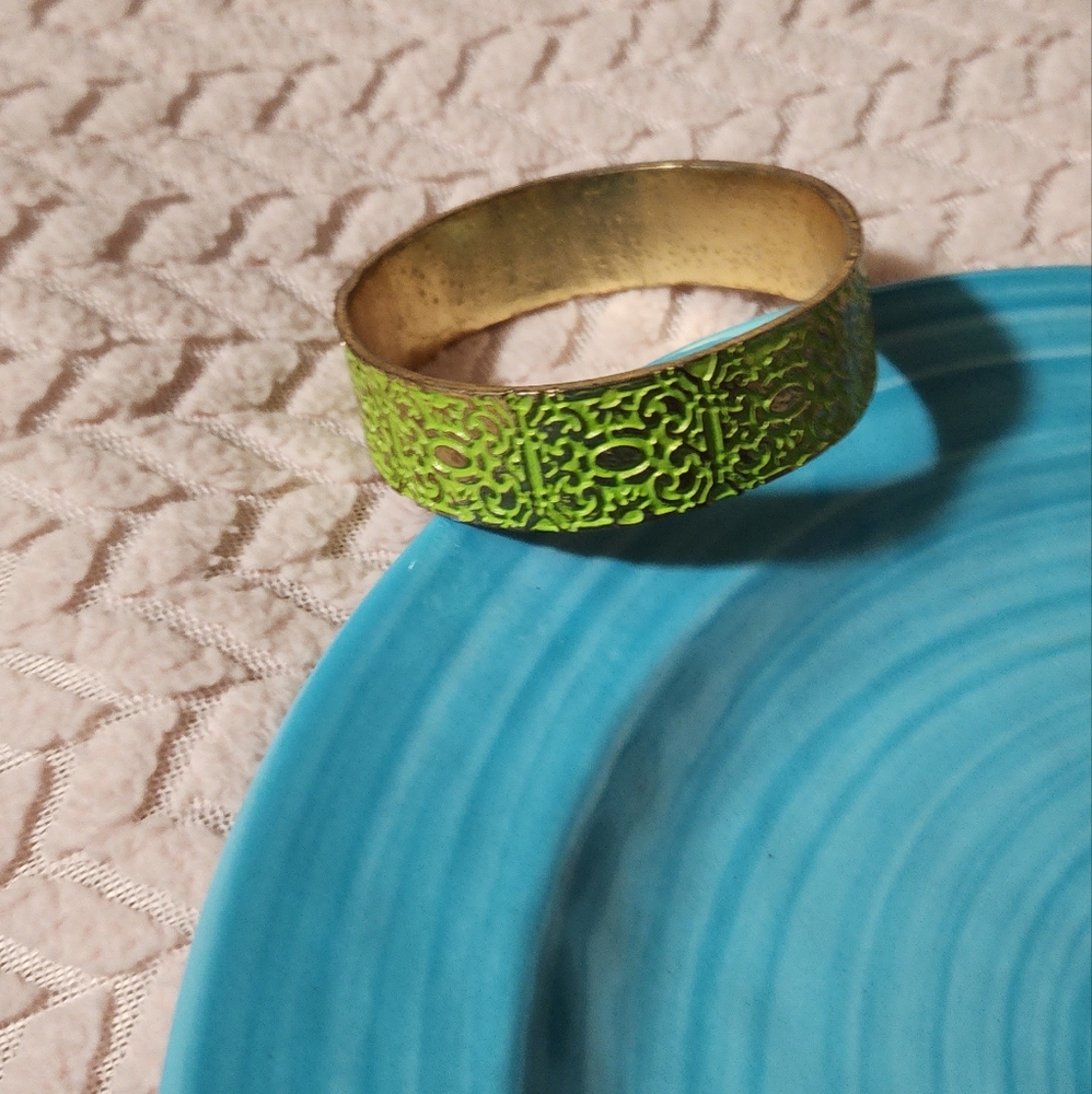 GREEN BANGLE BRACELT